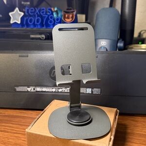 New Aluminum Mobile Phone Stand
